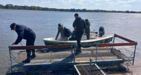 Buscan intensamente a dos jóvenes desaparecidos en el río Paraná